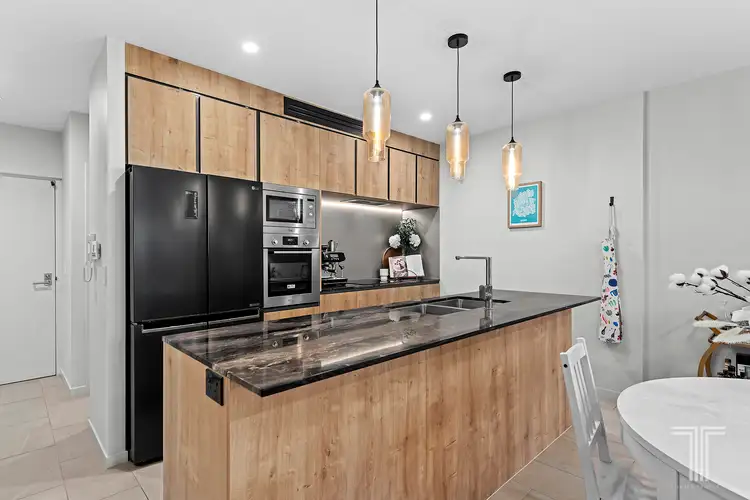 Third view of Homely unit listing, 19/15 Roseglen Street, Greenslopes QLD 4120