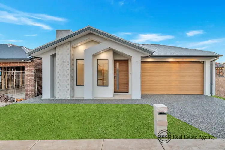 23 Redcraze Road, Bonnie Brook VIC 3335