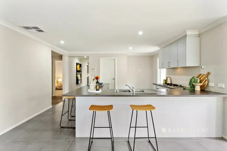 Fifth view of Homely house listing, 12 Nutmeg Close, Berwick VIC 3806