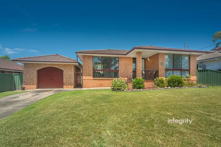 42 Salisbury Drive, Nowra NSW 2541