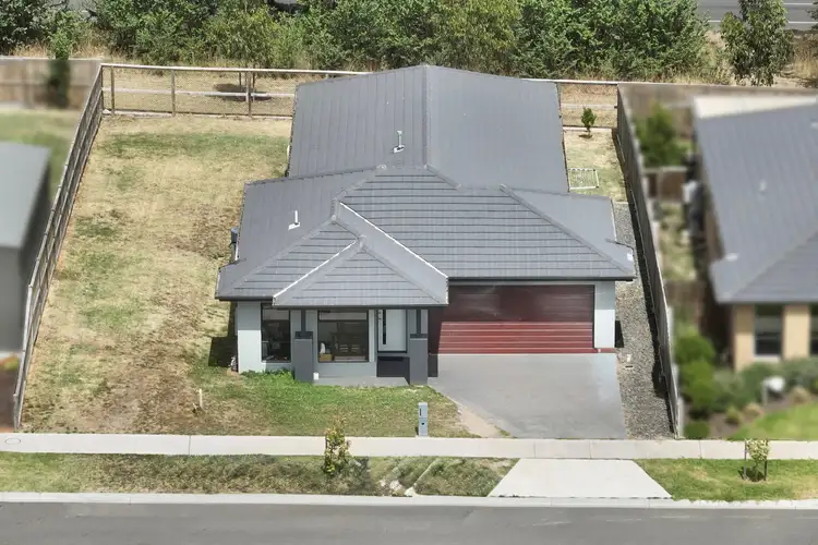 32 Meridian Drive