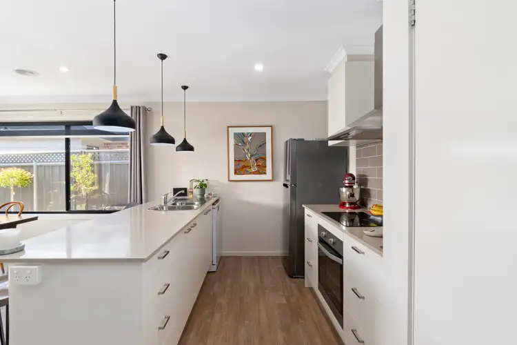 Fifth view of Homely unit listing, 72B Hart Street, Colac VIC 3250