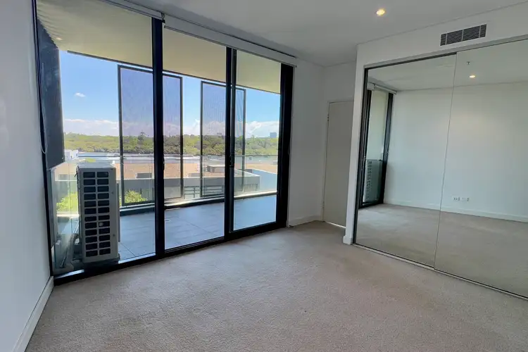 Fifth view of Homely apartment listing, 402/10 Hilly Street, Mortlake NSW 2137