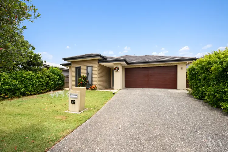 32 Azure Way, Hope Island QLD 4212