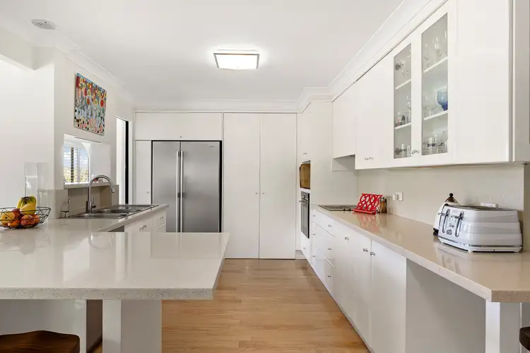 Fourth view of Homely house listing, 2 Glenlee Close, Mount Kuring-Gai NSW 2080
