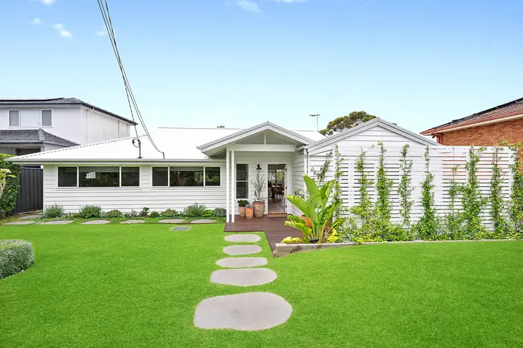 6A Old Bush Road, Yarrawarrah NSW 2233