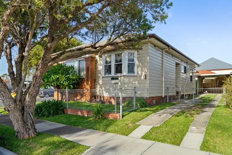 1 Vere Road, Adamstown NSW 2289