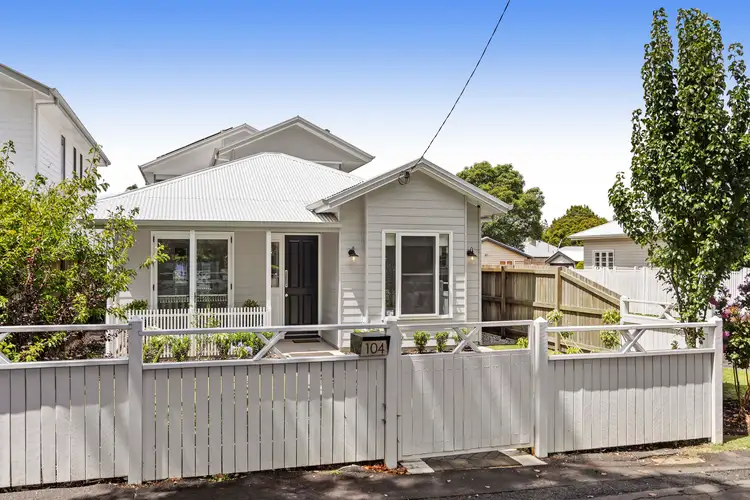 104 Campbell Street, East Toowoomba QLD 4350