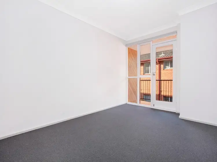 9/8 Yangoora Road