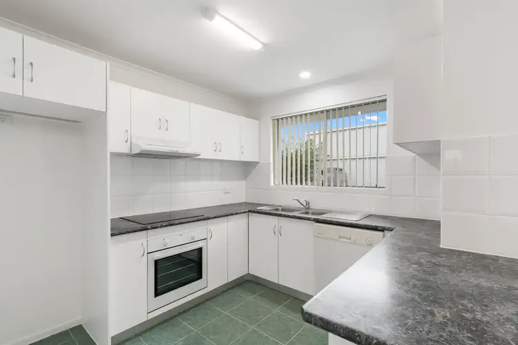 Fourth view of Homely villa listing, 2/5 Grafton Street, Fairy Meadow NSW 2519