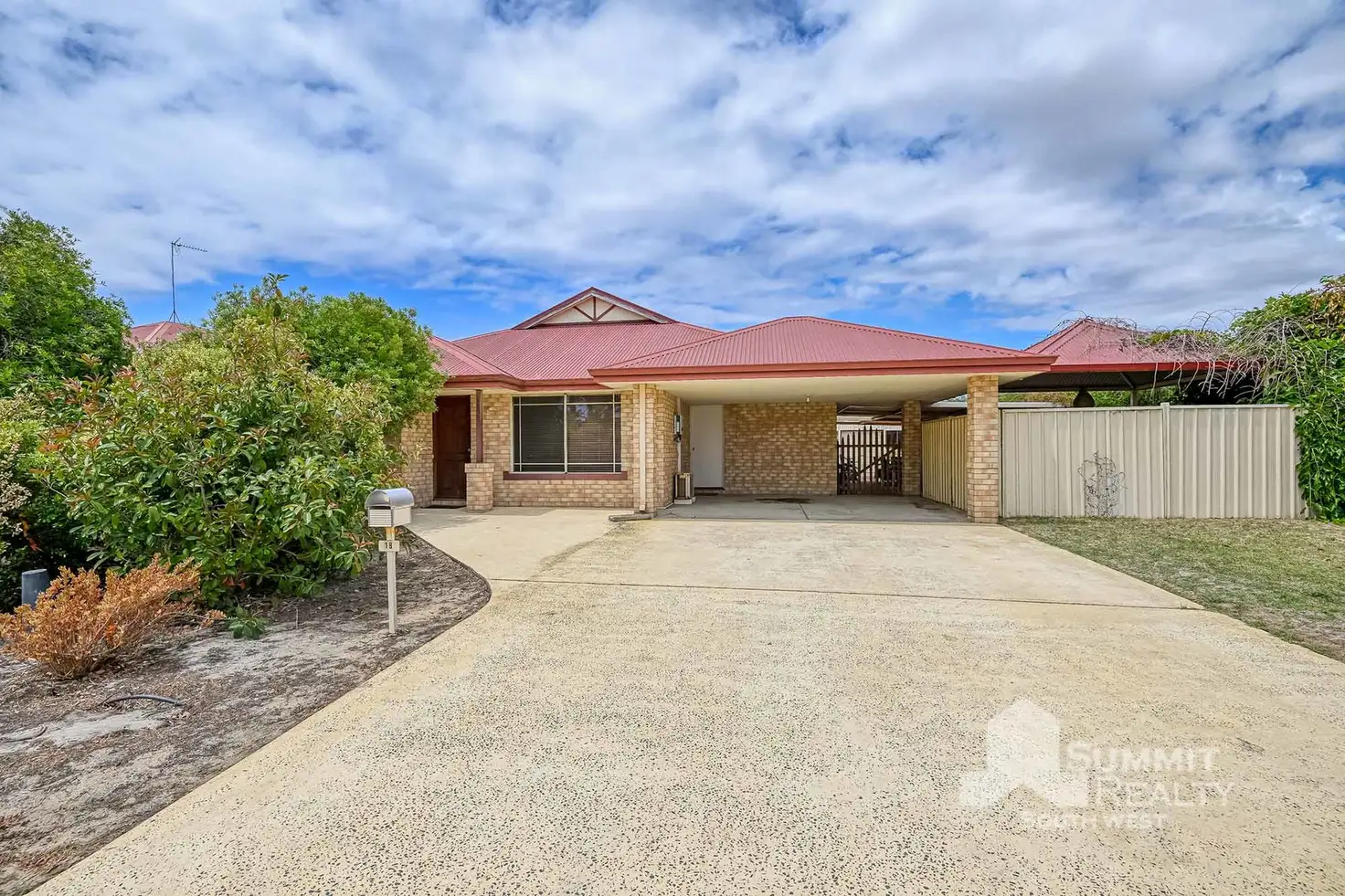Main view of Homely house listing, 18 Macquarie Drive, Australind WA 6233