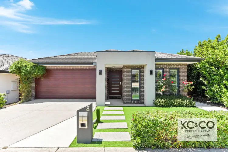8 Cochin Drive, Clyde North VIC 3978