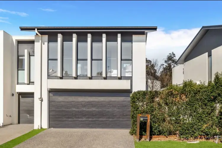 105 Grace Crescent