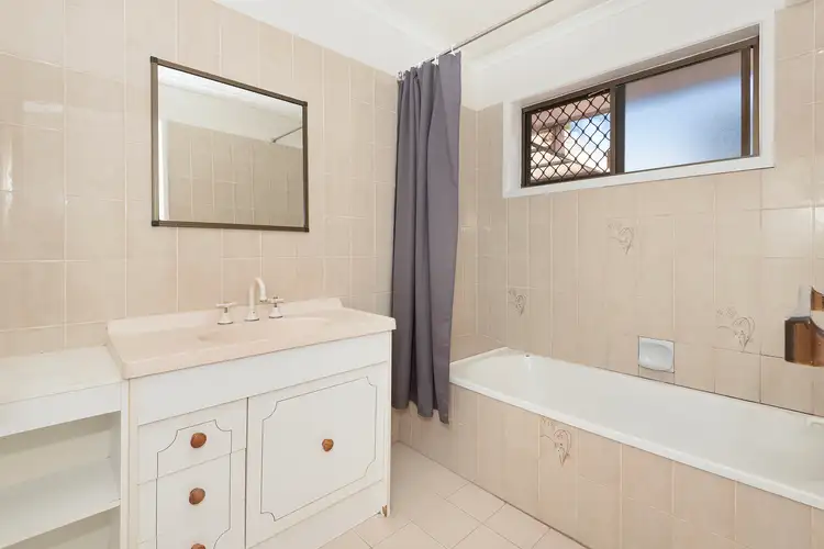 Fifth view of Homely unit listing, 3/26 Lowth Street, Rosslea QLD 4812