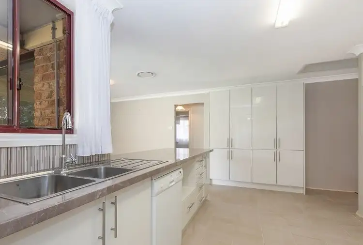 Fifth view of Homely house listing, 5 Deloraine Glen, Mardi NSW 2259