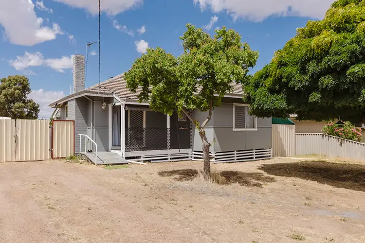82 Fox Street, Narrogin WA 6312