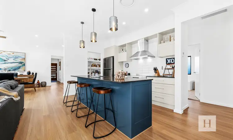11 Alice Parade, Toukley NSW 2263