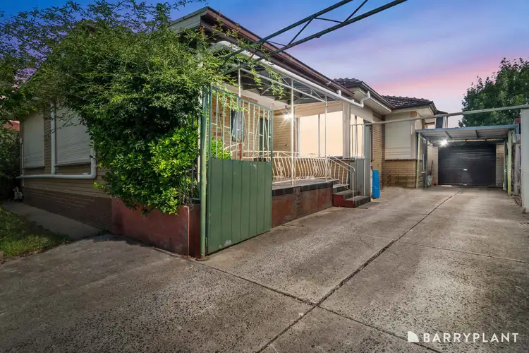 Second view of Homely house listing, 7 Occold Court, St Albans VIC 3021