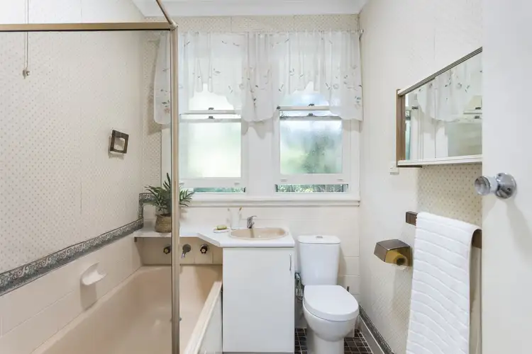 Sixth view of Homely house listing, 19 Gorrell Crescent, Mangerton NSW 2500