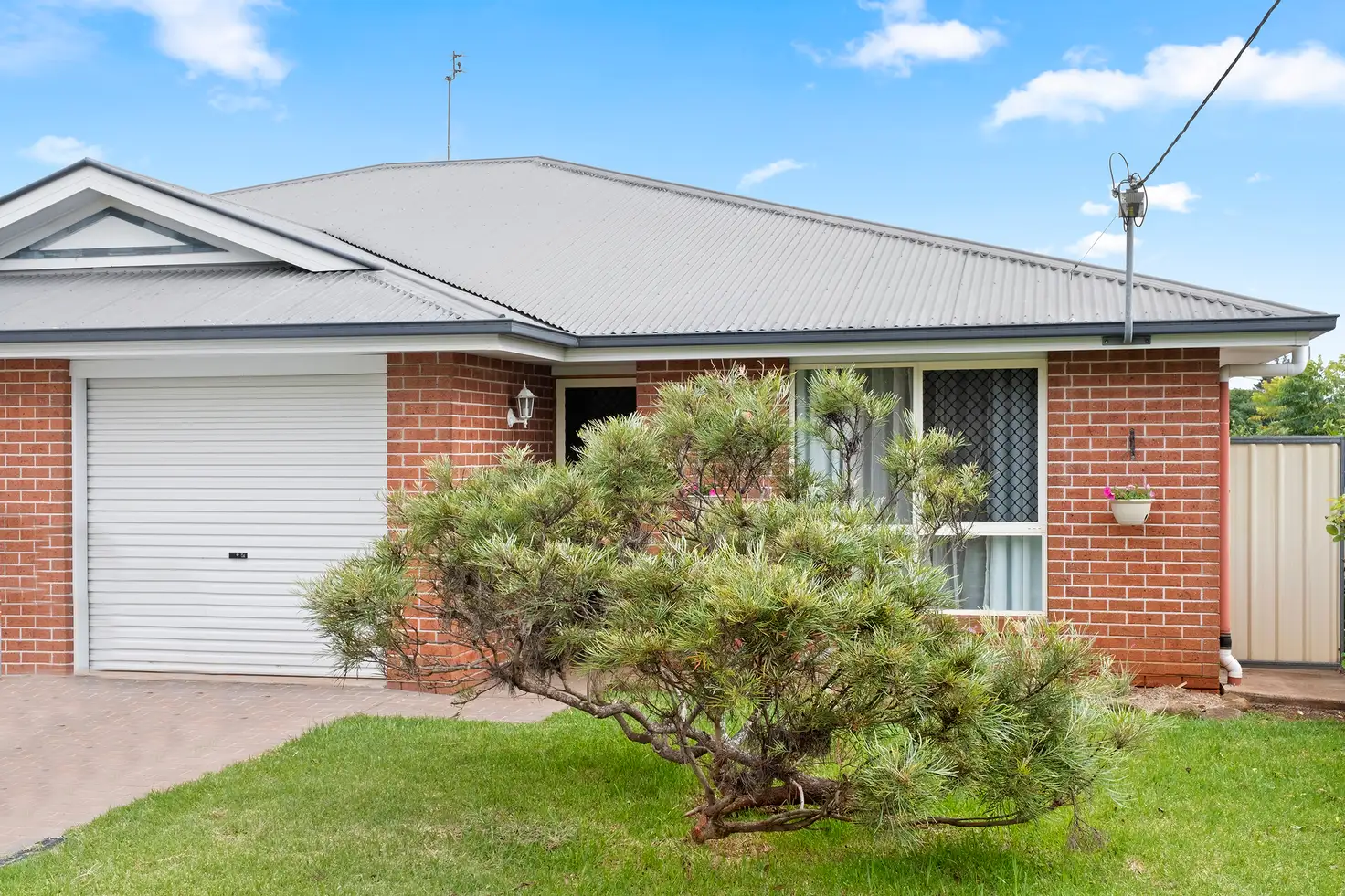 Main view of Homely unit listing, 2/25 Cortess Street, Kearneys Spring QLD 4350