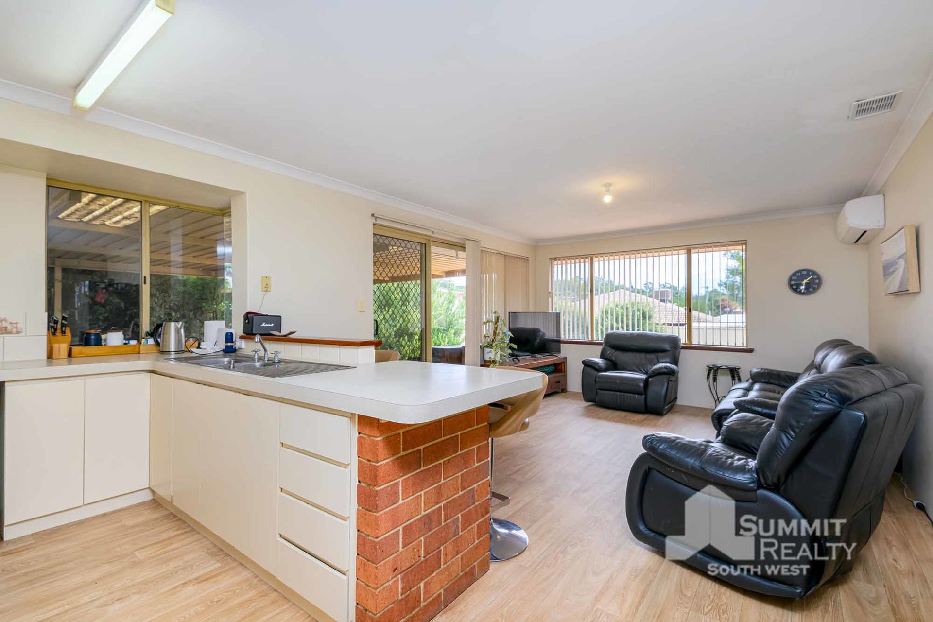 Sixth view of Homely house listing, 21 Wallaroo Way, Australind WA 6233