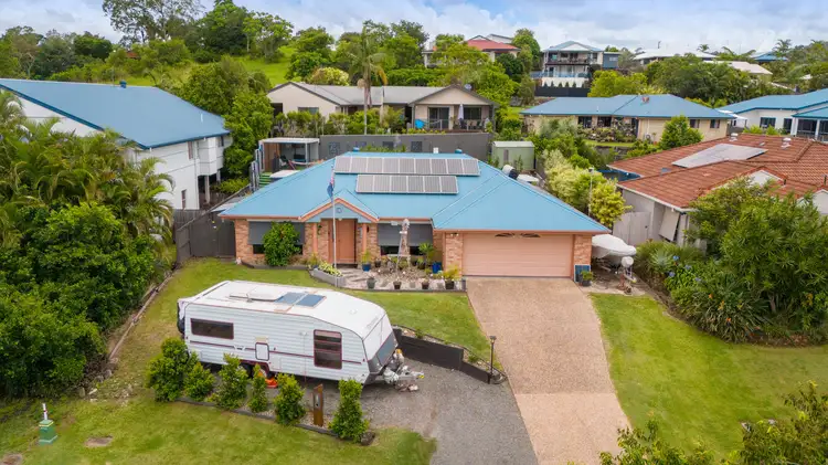 3 Robertson Drive