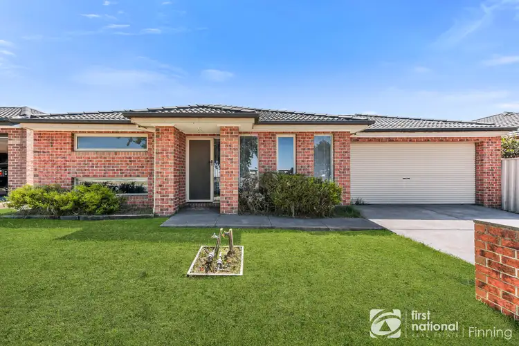 41 Broad Oak Drive, Cranbourne East VIC 3977