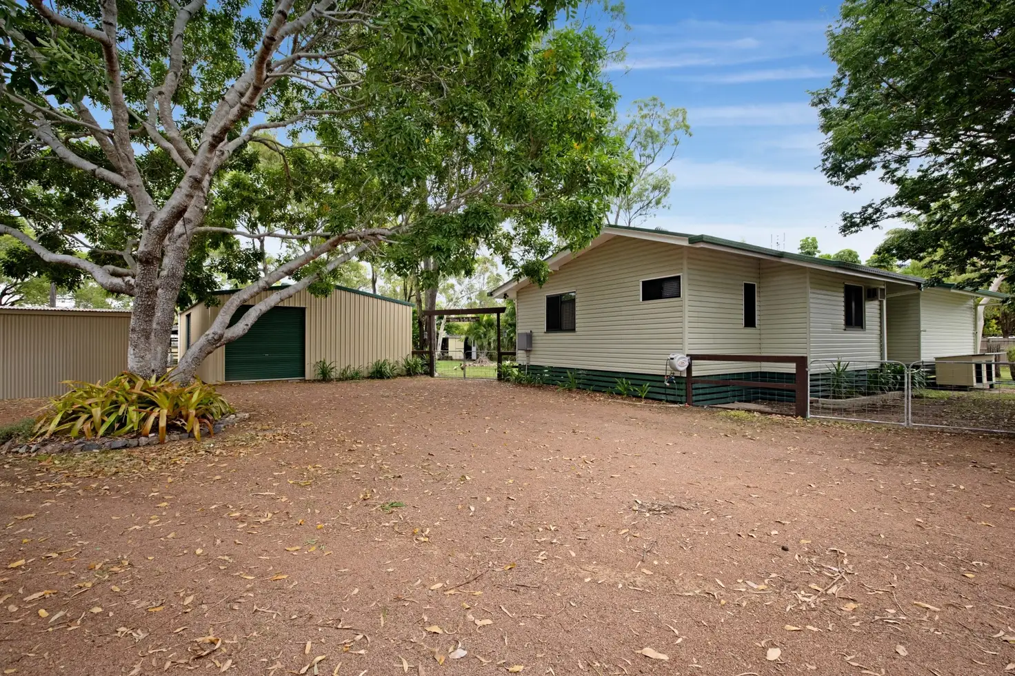 Main view of Homely house listing, 10 Minsky Court, Mount Low QLD 4818