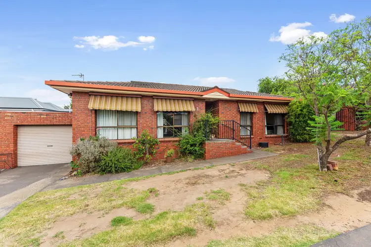 2/19 Buckley Street