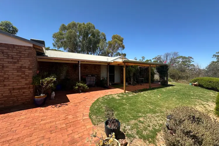 128 Herbert Road, York WA 6302
