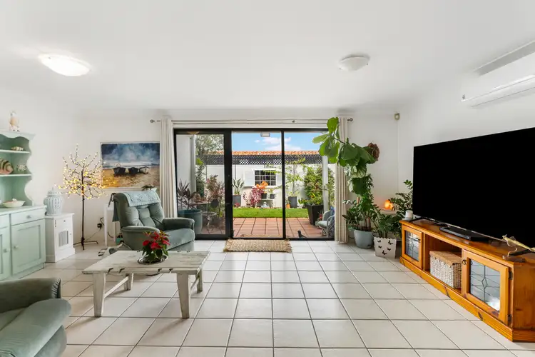 1601/2214 Gold Coast Highway, Mermaid Waters QLD 4218