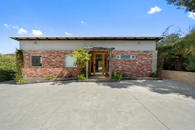 1A Wells Parade, Blackmans Bay TAS 7052