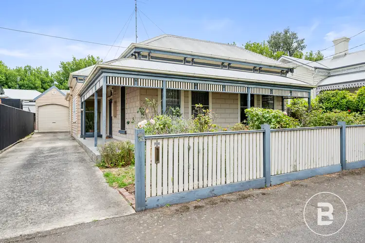 25 Loch Avenue