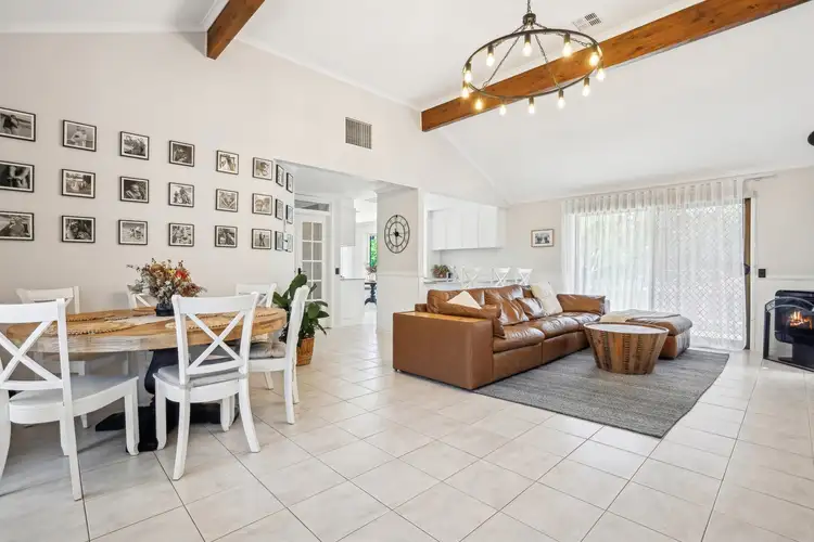 8 Ridge Place, Aberfoyle Park SA 5159
