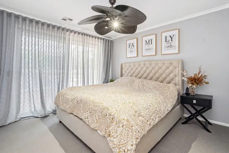 Fifth view of Homely house listing, 8 Ridge Place, Aberfoyle Park SA 5159