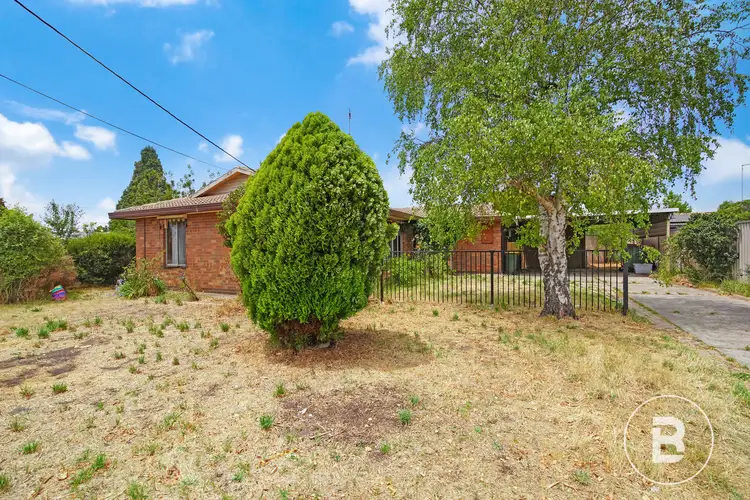 4 Elm Street, Wendouree VIC 3355