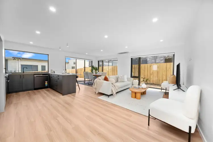 2/3 Angelina Drive, Rokeby TAS 7019