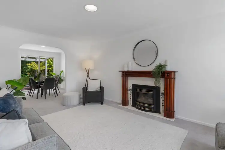 Fifth view of Homely house listing, 5 The Loch, Croydon Hills VIC 3136