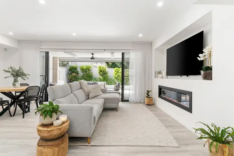 Fifth view of Homely house listing, 4/10 Winifred Avenue, Caringbah NSW 2229