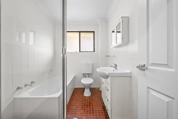 Fifth view of Homely apartment listing, 5/26 Central Avenue, Westmead NSW 2145