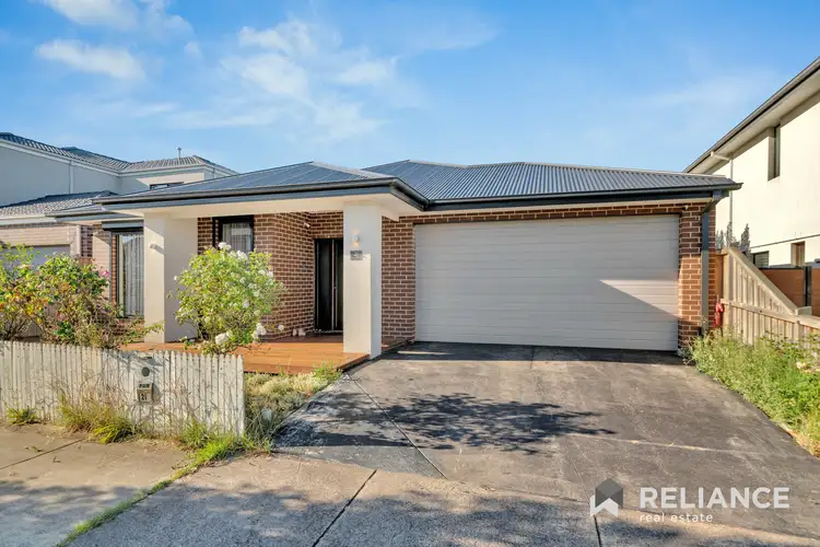 21 Bowling Avenue