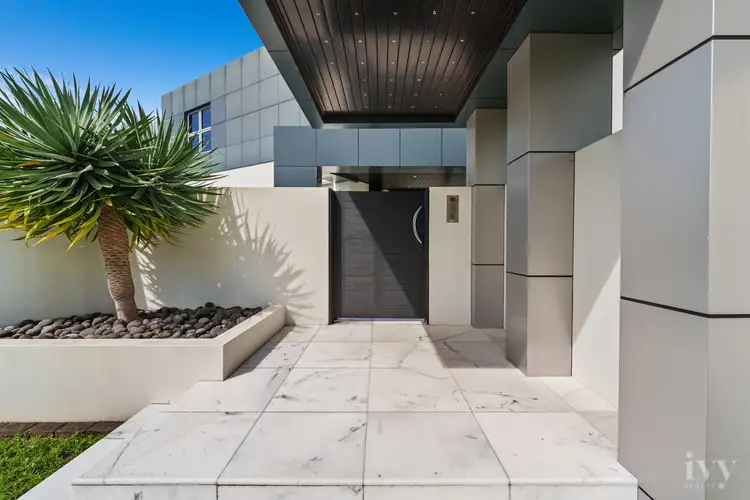 Third view of Homely house listing, 25 Buccaneer Court, Paradise Waters QLD 4217