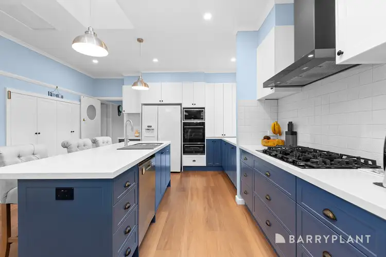 6 Montgomery Court, Kilsyth VIC 3137