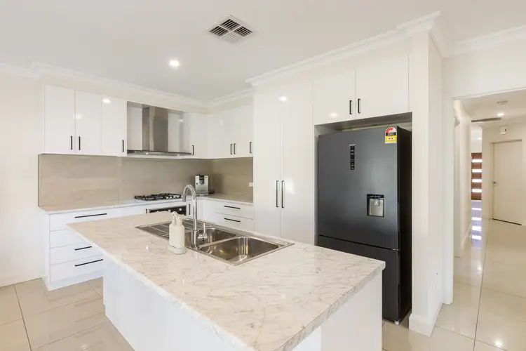 Fifth view of Homely house listing, 11/19 Cosgrove Court, Mildura VIC 3500