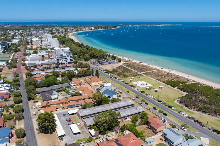 15/76 Kent Street, Rockingham WA 6168