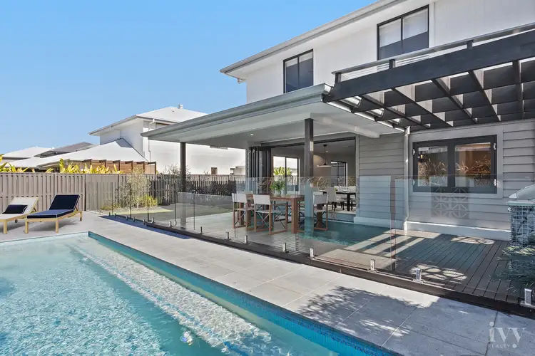 15 Cyan Street, Helensvale QLD 4212
