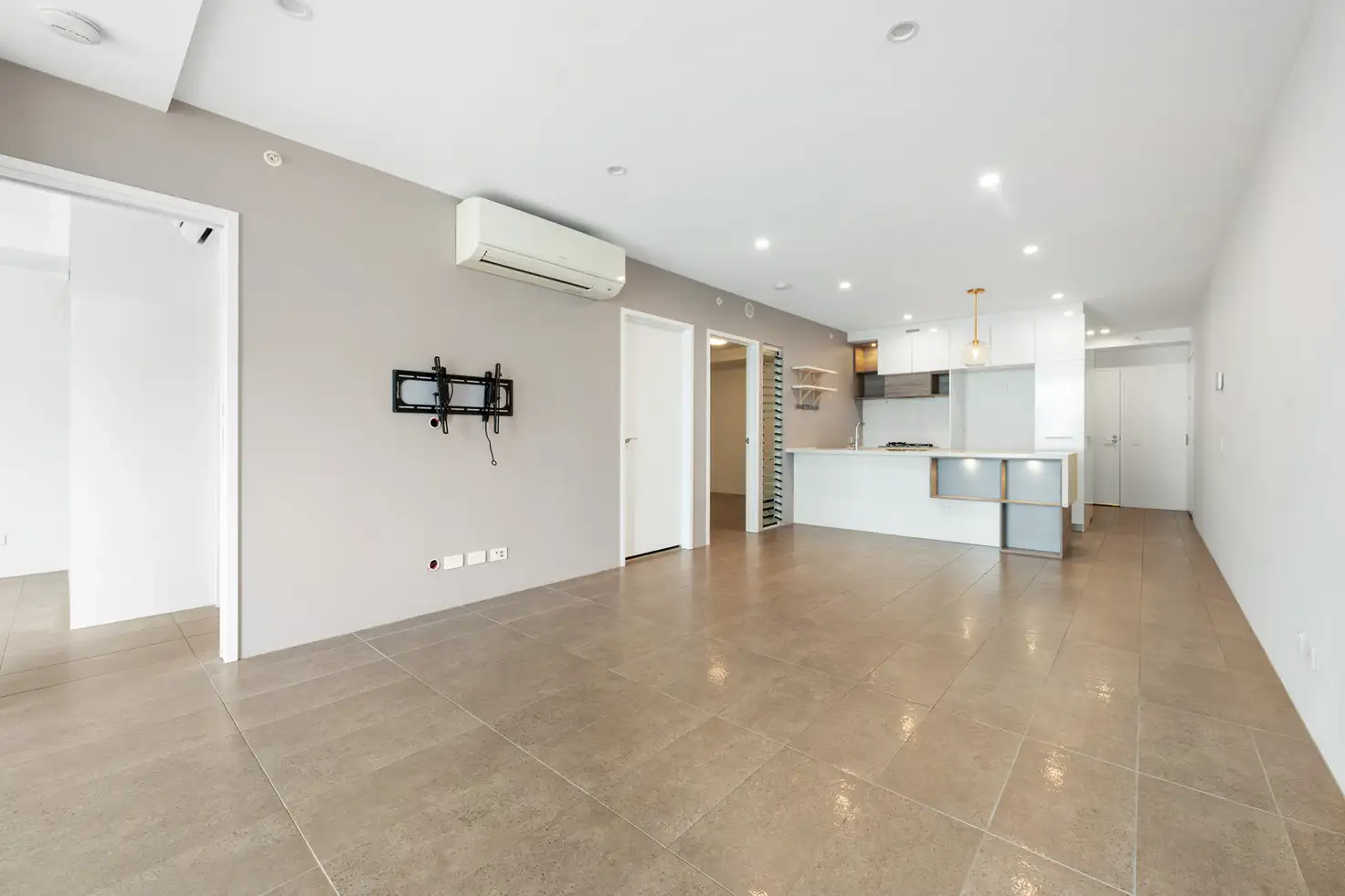 Main view of Homely unit listing, 10510/16 Edmondstone Street, South Brisbane QLD 4101