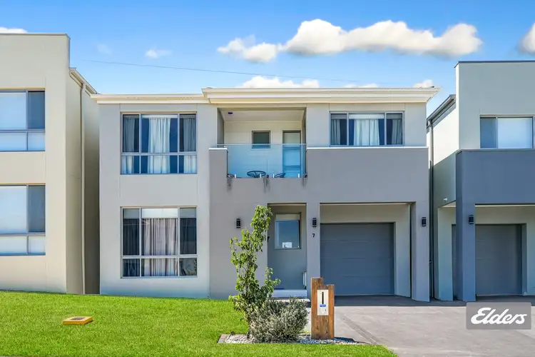 7 Myrica Avenue