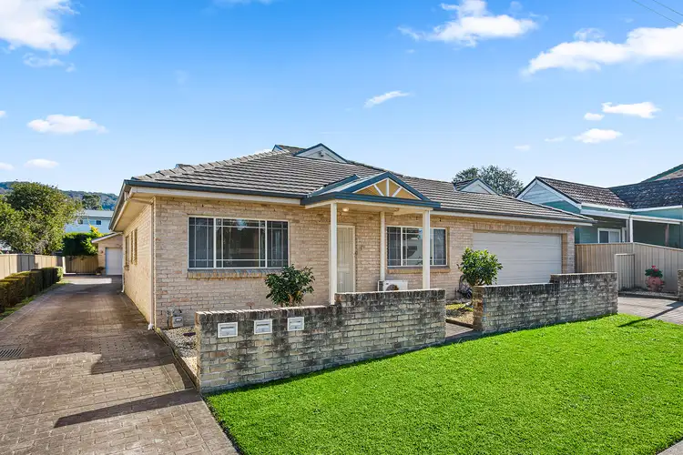 Main view of Homely villa listing, 1/14-16 Chester Street, Bellambi NSW 2518
