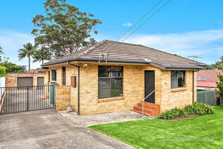 42 Westmacott Parade, Bulli NSW 2516